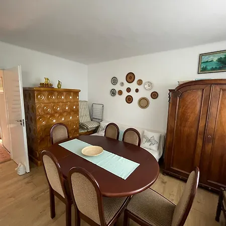 Topart Vendeghaz Balatongyoeroek, Lakeside House بيت للعطل