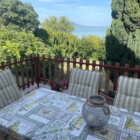 Prázdninový dům Topart Vendeghaz Balatongyoeroek, Lakeside House Balatongyörök