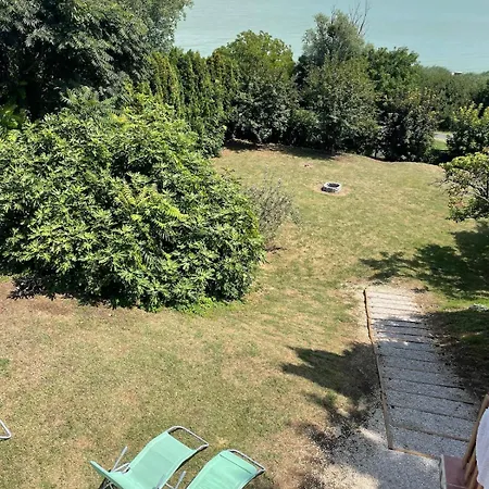 Topart Vendeghaz Balatongyoeroek, Lakeside House Dom wakacyjny